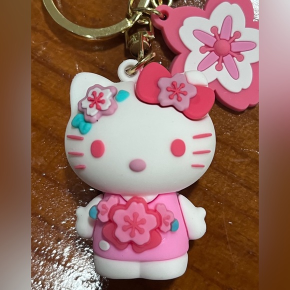 New Pink Sakura Sanrio Hello Kitty Keychain/
 Pendant/Car Key Ring - Picture 8 of 10